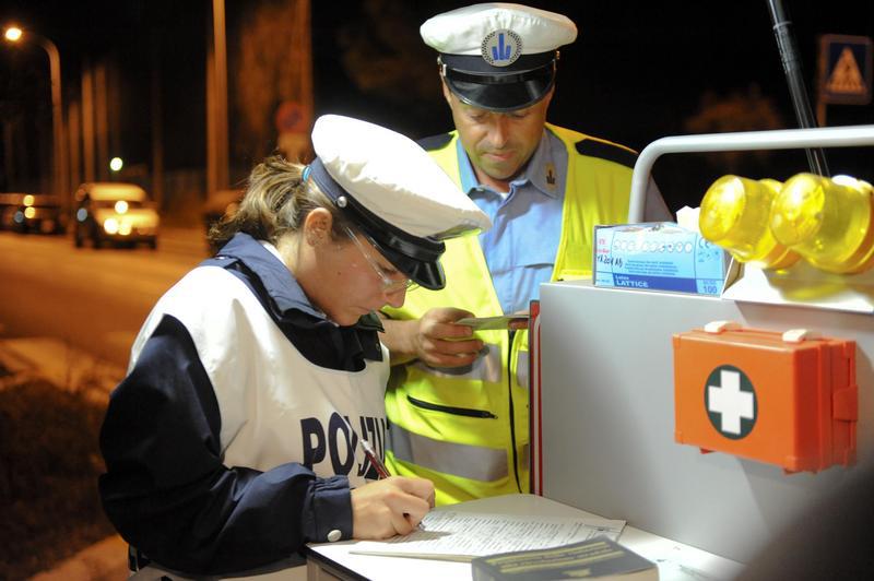 Martelli Torah per comprare la medicina in una farmacia
