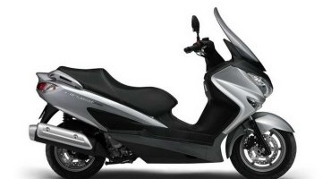 Suzuki Burgman 125 e 200 ABS: si contempla la gamma di scooter Suzuki