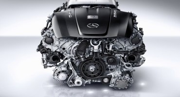 Mercedes: il nuovo motore biturbo V8 da 4 litri AMG fornisce prestazioni da primato