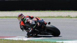 continua-il-lavoro-di-max-biaggi-sulla-art-aprilia-al-mugello-0000000276-3art_mugello