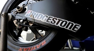 MotoGP – Bridgestone fornirà Slick anteriori asimmetrici in l’Australia e a Valencia