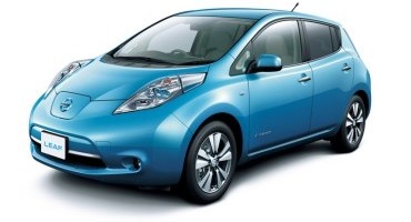 Nissan, con i modelli elettrici e-NV200 e LEAF, 100% entra nella flotta della UEFA Champions League