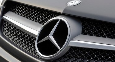 Mercedes-Benz è la Casa automobilistica più cliccata sul social web