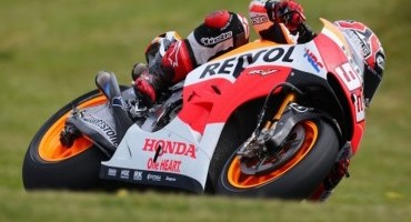 World Champion Marquez takes pole number twelve in Australia with Pedrosa 5th