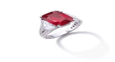 Sotheby’s: battuto all’asta il rubino dei record, “Graff Ruby”