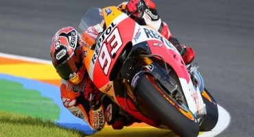 World Champion Marquez leads the way on day one in Valencia