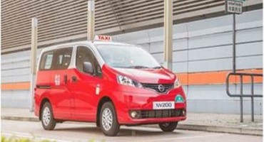 Nissan, presentato a Hong Kong la nuova generazione di taxi NV200