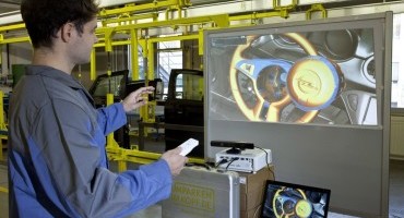Opel, imparare a costruire automobili attraverso la console dei videogiochi Opel, imparare a costruire automobili attraverso la console dei videogiochi