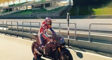 Stoner returns to Sepang in HRC test