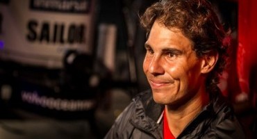 Rafa Nadal visits the Volvo Ocean Race and MAPFRE in Abu Dhabi