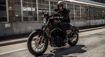 Harley-Davidson®, promozioni 2015, il mondo Dark Custom da 99 Euro al mese