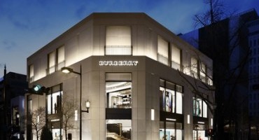 Burberry is pleased to announce the opening of its ﬁrst freestanding store in Shinsaibashi, Osaka