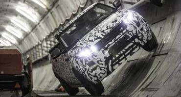 Rover Evoque Convertible: collaudo nel tunnel della linea londinese Crossrail, debutto nel 2016