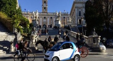 A Roma si festeggia car2go! Il car sharing a flusso libero compie 1 anno