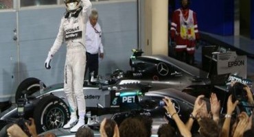 Formula 1, GP del Bahrain: terza vittoria della stagione per Lewis Hamilton