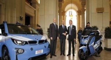 BMW Italia consegna quattro BMW i3 e sei scooter BMW C evolution alla Polizia di Stato, per EXPO 2015