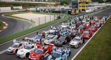 ACi Sport, Campionato Italiano Gran Turismo 2015, nella gara d’esordio a Vallelunga 36 equipaggi al via