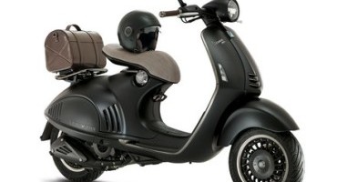 Vespa 946 Emporio Armani: nata dall’accordo tra Giorgio Armani e Piaggio