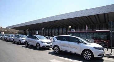 Renault : continua l’operazione First Class Journey in collaborazione con Europcar