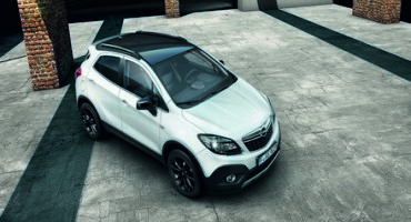 Opel, il Suv urbano Mokka è ora disponibile nella nuova versione b-Color