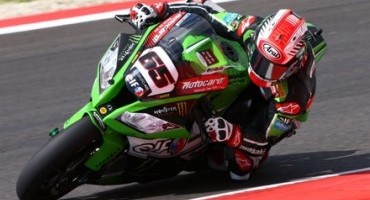 WSBK, undicesimo successo della stagione per Jonathan Rea che vince Gara 2 a Misano