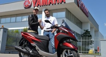 Yamaha Tricity, il rivoluzionario tre ruote Yamaha scelto dal famoso chef Simone Rugiati