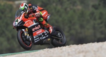 Mondiale Superbike: Davide Giugliano conquista la pole a Portimao, la seconda della stagione