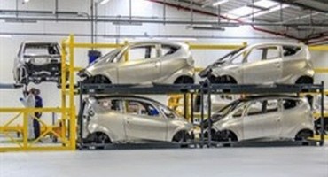 Gruppo Renault, lo stabilimento di Dieppe inizia l’assemblaggio delle Bluecar del Gruppo Bolloré