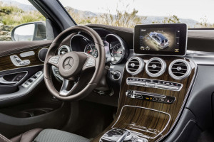 Mercedes-Benz GLC 250d 4MATIC, CITRINBRAUN MAGNO, Artico/Stoff Espresso, Interieur Mercedes-Benz GLC 220d 4MATIC, CITRINE BROWN MAGNO, Artico/espresso fabric, interior