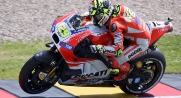 MotoGP 2015, Sachsenring, Ducati Team: Iannone terzo e Dovizioso decimo al termine della prima giornata di prove libere