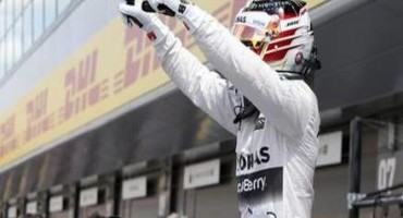 Formula 1 – GP Gran Bretagna, Hamilton non sbaglia e agguanta la pole sul circuito di casa