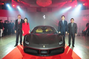 la-nuova-ferrari-488-gtb-presentata-in-thailandia-150482-car