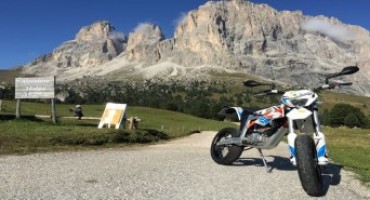 KTM Freeride E: in giro per i passi dolomitici a impatto zero!