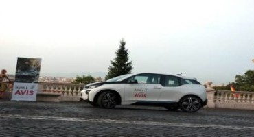 Desideri noleggiare una BMW i3? Da oggi è possibile con AVIS Autonoleggio Italia