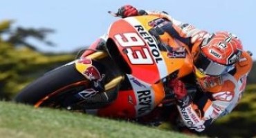 MotoGP 2015, a Phillip Island, in Australia, ottava pole stagionale per Marquez, solo 7° Rossi