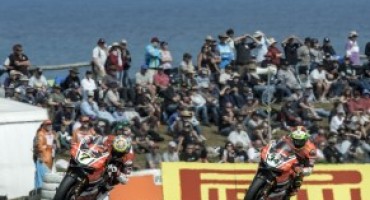 Superbike 2016, secondo posto per il team Aruba.it Racing – Ducati in Gara 1 a Phillip Island con Chaz Davies