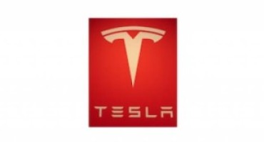 Tesla, continua la crescita mondiale del costruttore di auto full elettrico