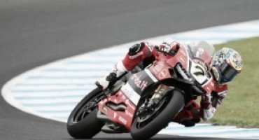 WSBK, sul circuito di Aragon Davis e la Ducati vincono Gara 1