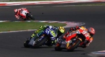 MotoGP, qualifiche Gp Argentina: la pole è di Marquez, ma Rossi e Lorenzo sono lì