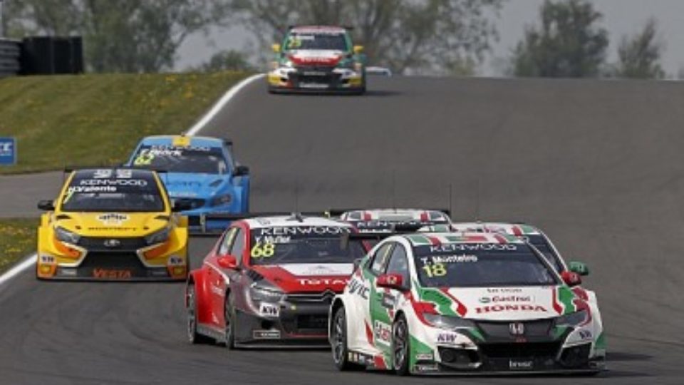 wtcc-slovakia-2016-tiago-monteiro-honda-racing-team-jas-honda-civic-wtcc-e1461169827925.jpg