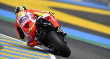 MotoGP-Ducati Team-GP Francia: prima fila per Andrea Iannone, quinto tempo per Andrea Dovizioso