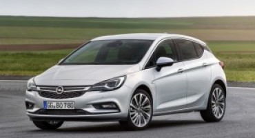 Nuova Opel Astra BiTurbo 5 porte