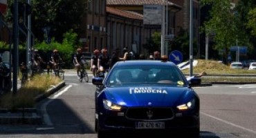 Maserati: al via la terza edizione del Tour ciclistico Parigi-Modena (4/9 Giugno)