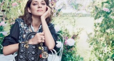 L’attrice Marion Cotillard interpreta la nuova campagna Lady Dior