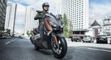 Yamaha svela il nuovo X-MAX 300, da Aprile 2017 presso i Dealer della Casa