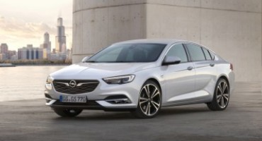 Nuova Opel Insignia Grand Sport, l’ammiraglia diventa sportiva