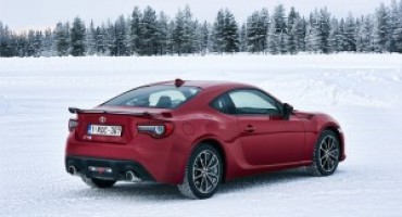 Nuova Toyota GT86, dinamismo e piacere di guida