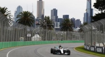 Formula 1 – Pirelli: Lewis Hamilton il più veloce al termine delle libere a Melbourne