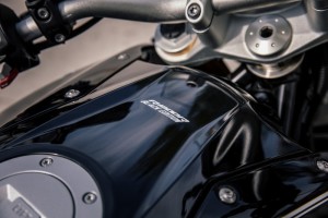 BMW 2017-04-11 R1200R BLACK