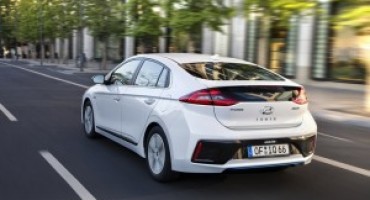 Hyundai IONIQ, la gamma si completa con l’arrivo della Plug-in Hybrid